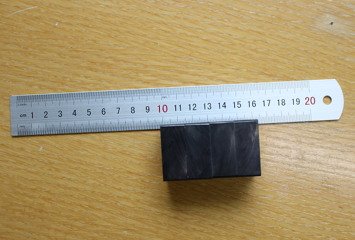 F35x25x15mm铁氧体块状磁铁实拍图片