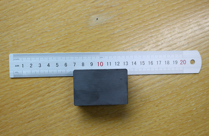 矩形块状铁氧体磁铁 59 x 39 x 5 mm